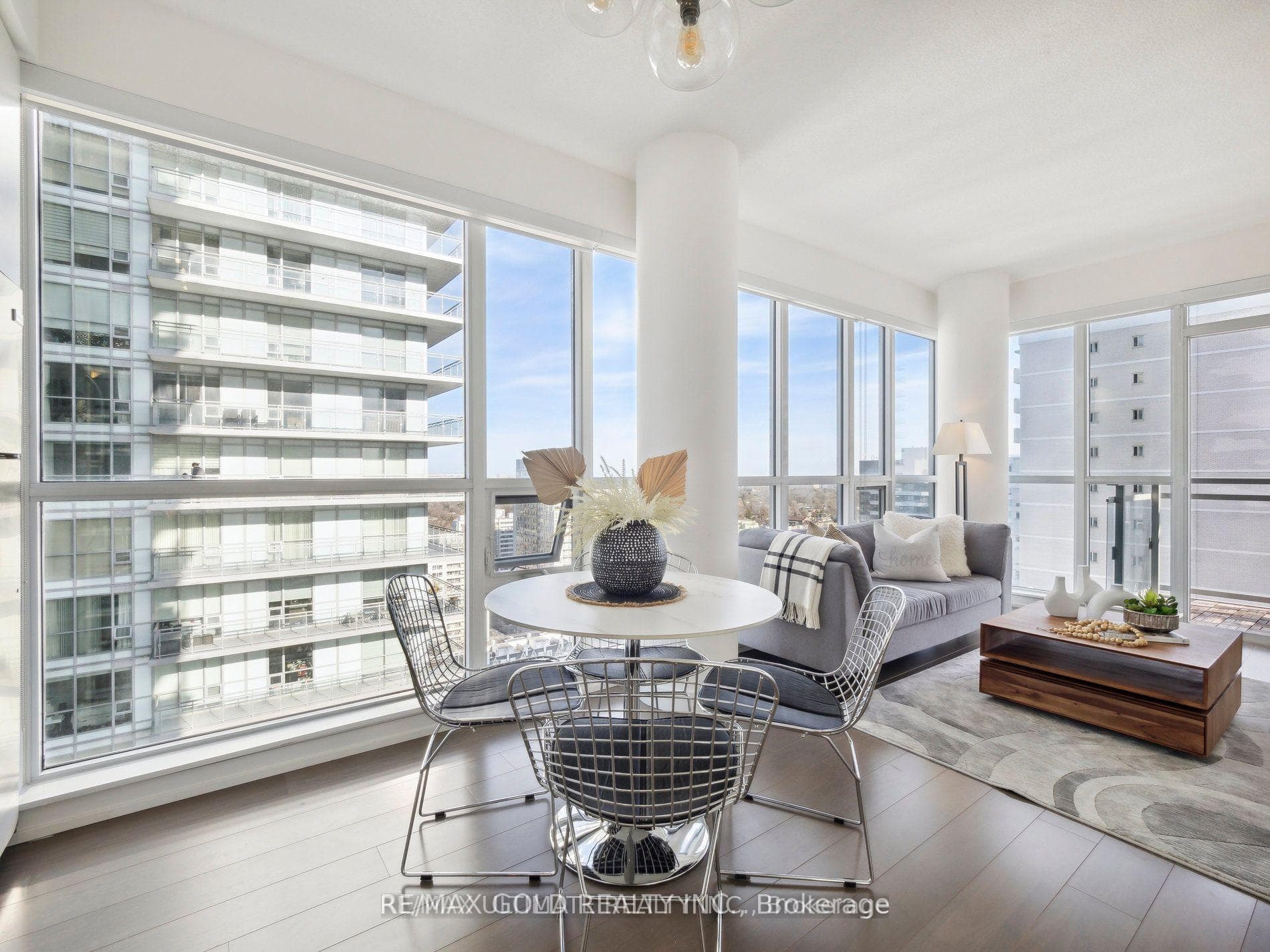 89 Dunfield Avenue Unit 2107 photo 10
