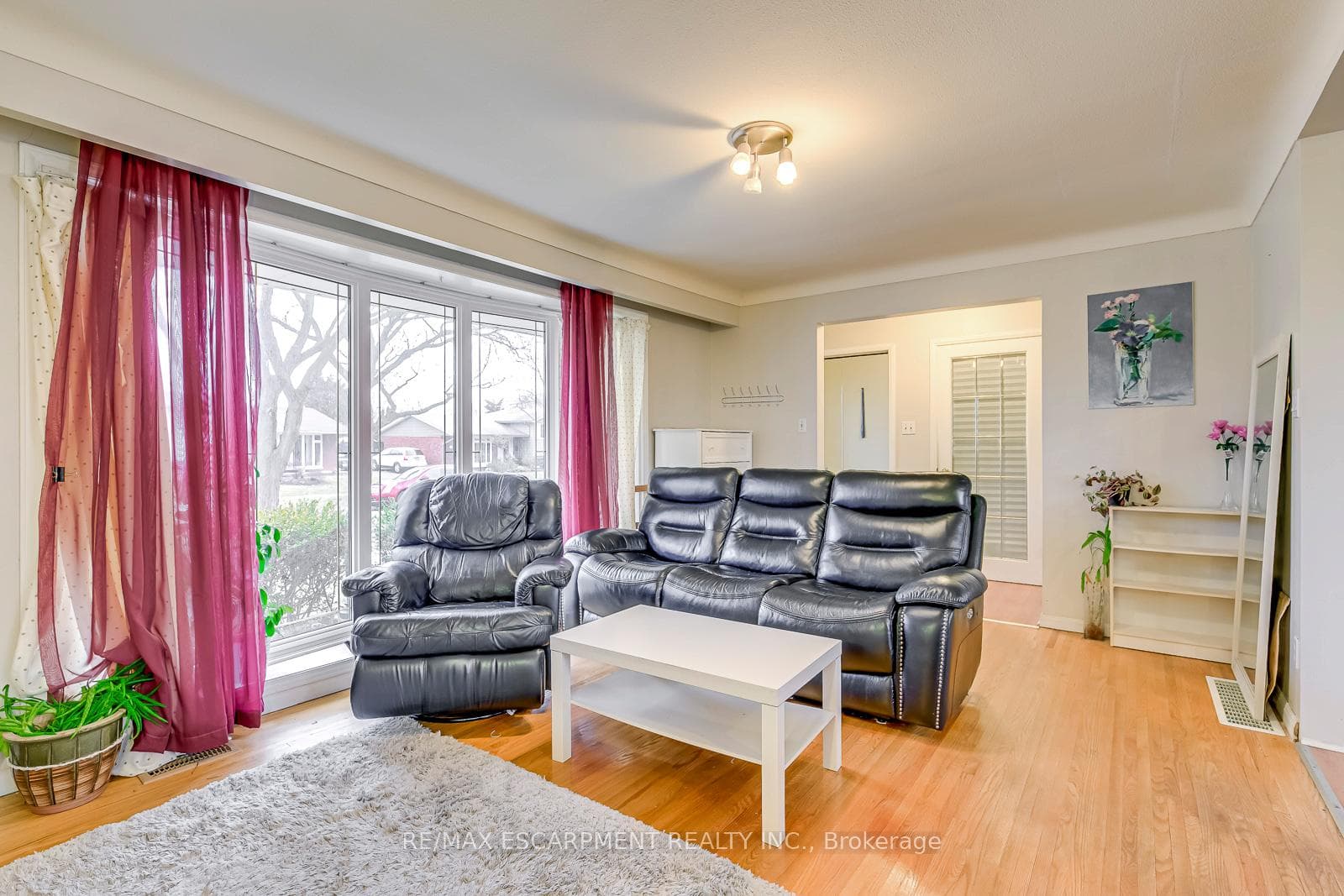 622 Ronald Drive photo 8