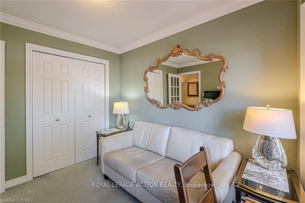 40 Hardy Road photo 6