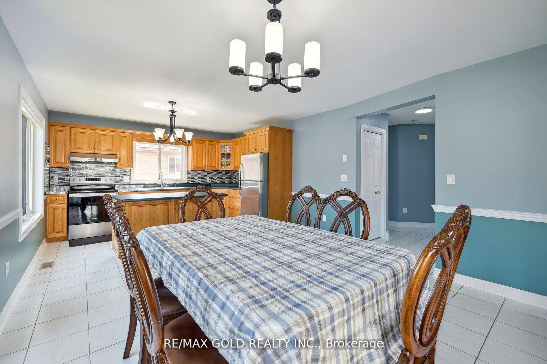 494 Balsam Road photo 15