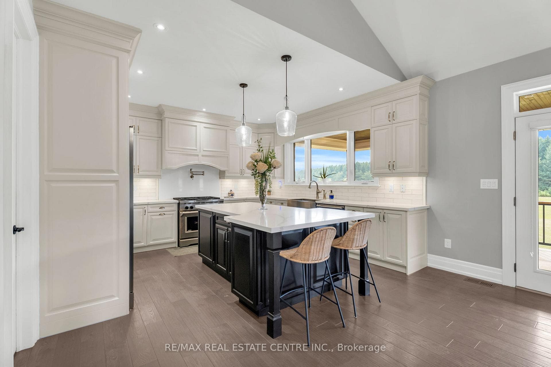 023181 Erin East Garafraxa Townline photo 28