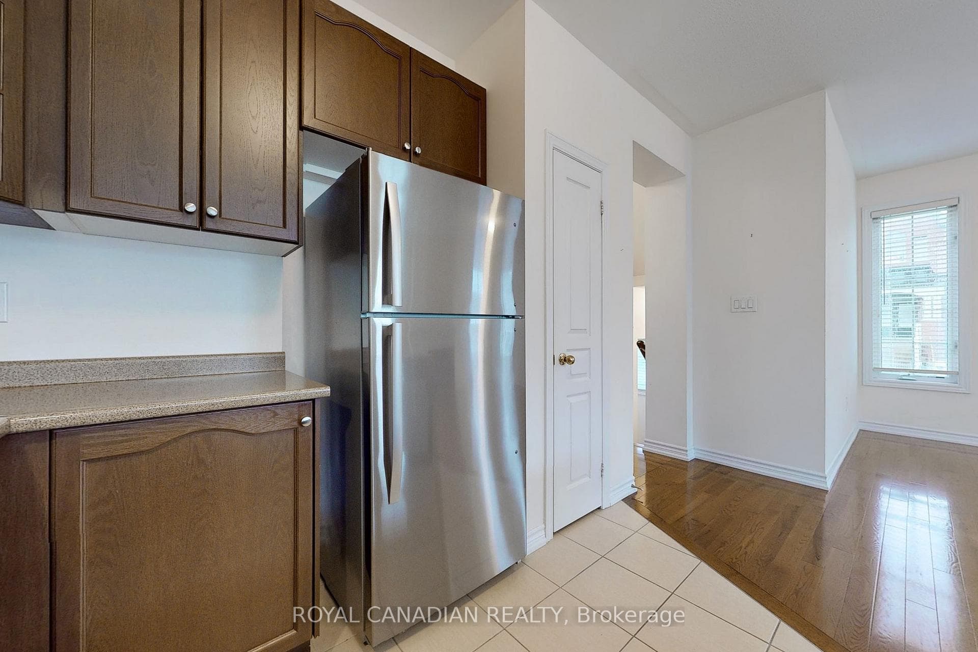 1 Green Spruce Road photo 16