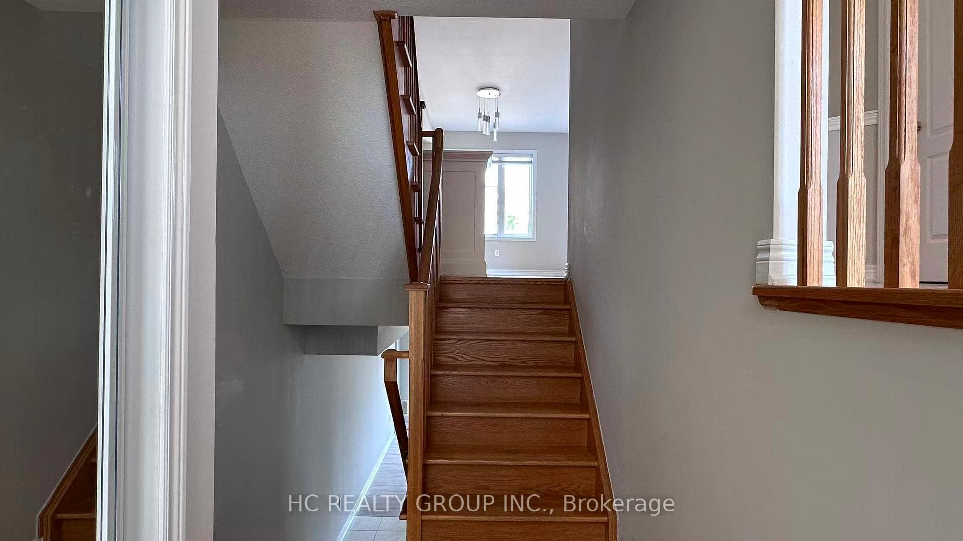 7 Lily Cup Avenue photo 3