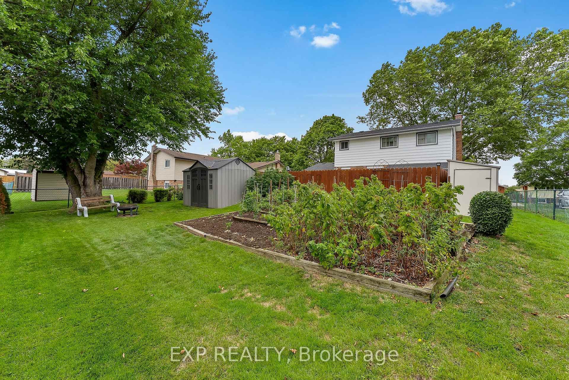 147 Loyalist Drive photo 33
