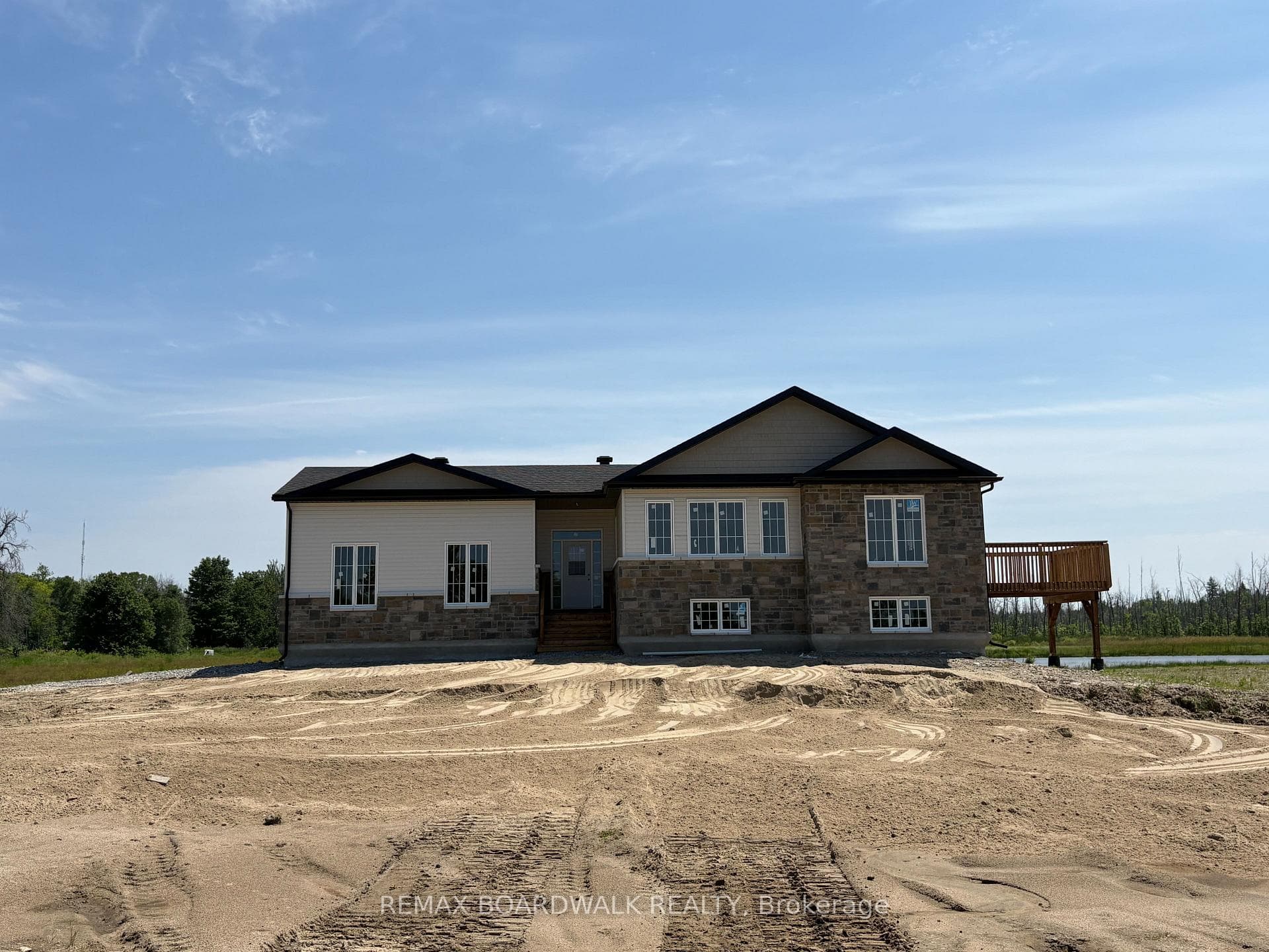 1765 Richmond Road photo 3