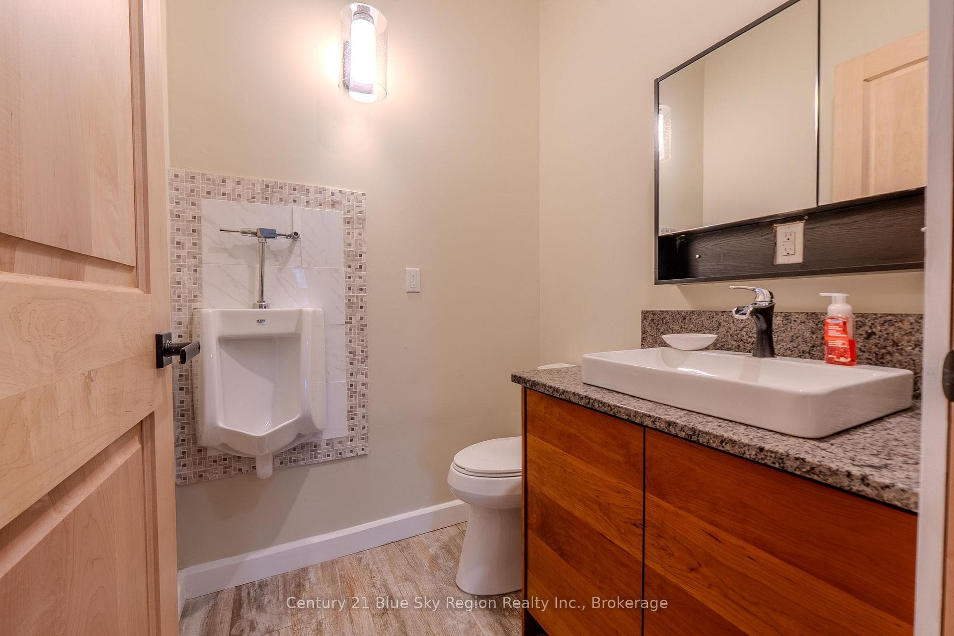 79 Hillcrest Road photo 41