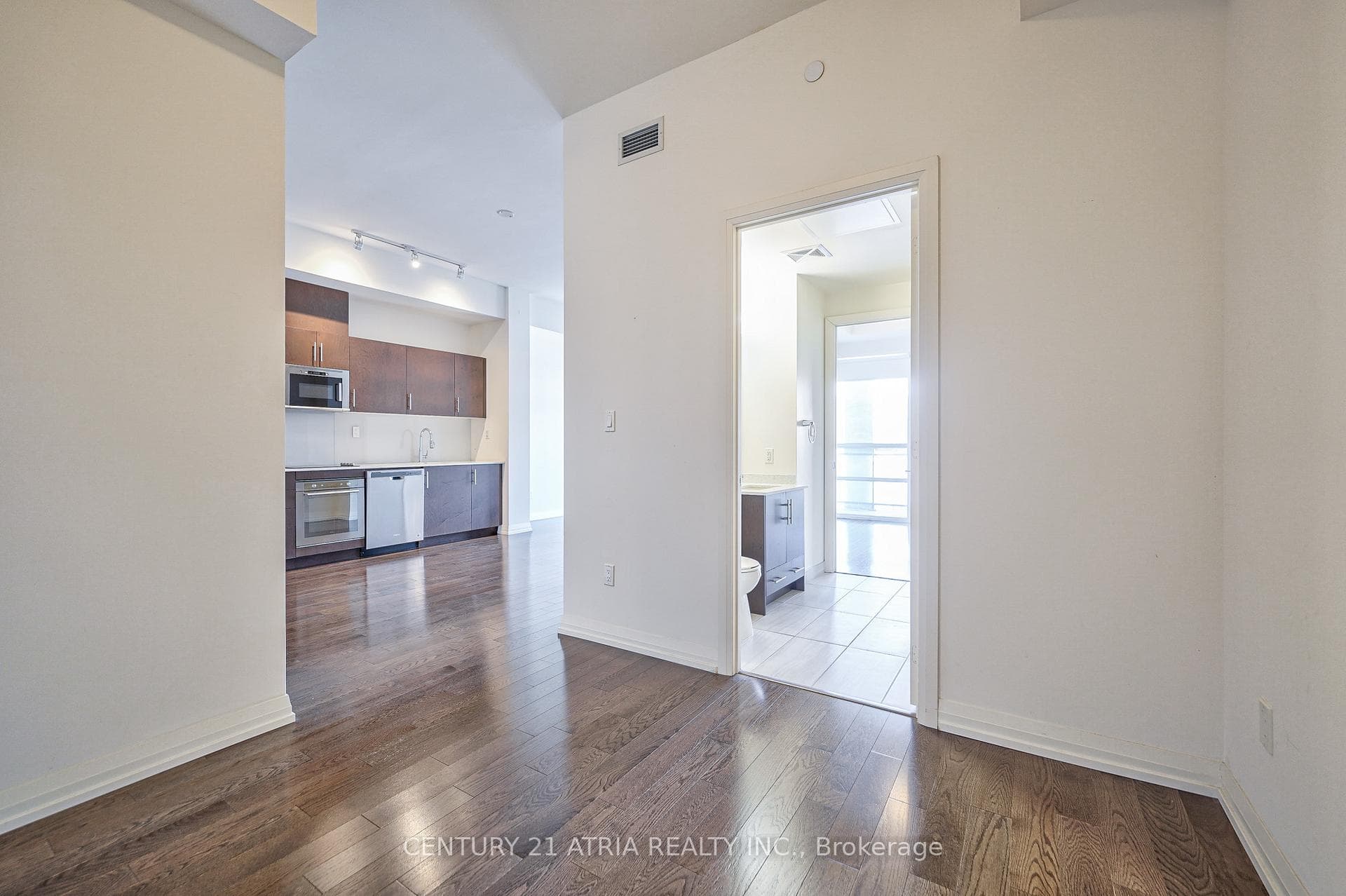 460 Adelaide Street Unit 809 photo 19