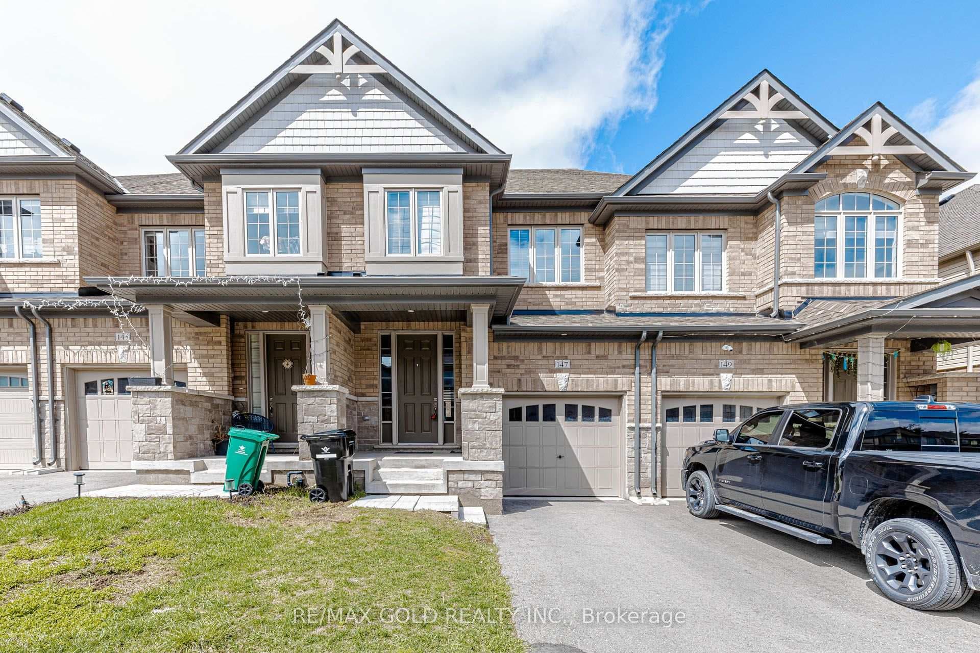 147 Broadacre Drive photo 3