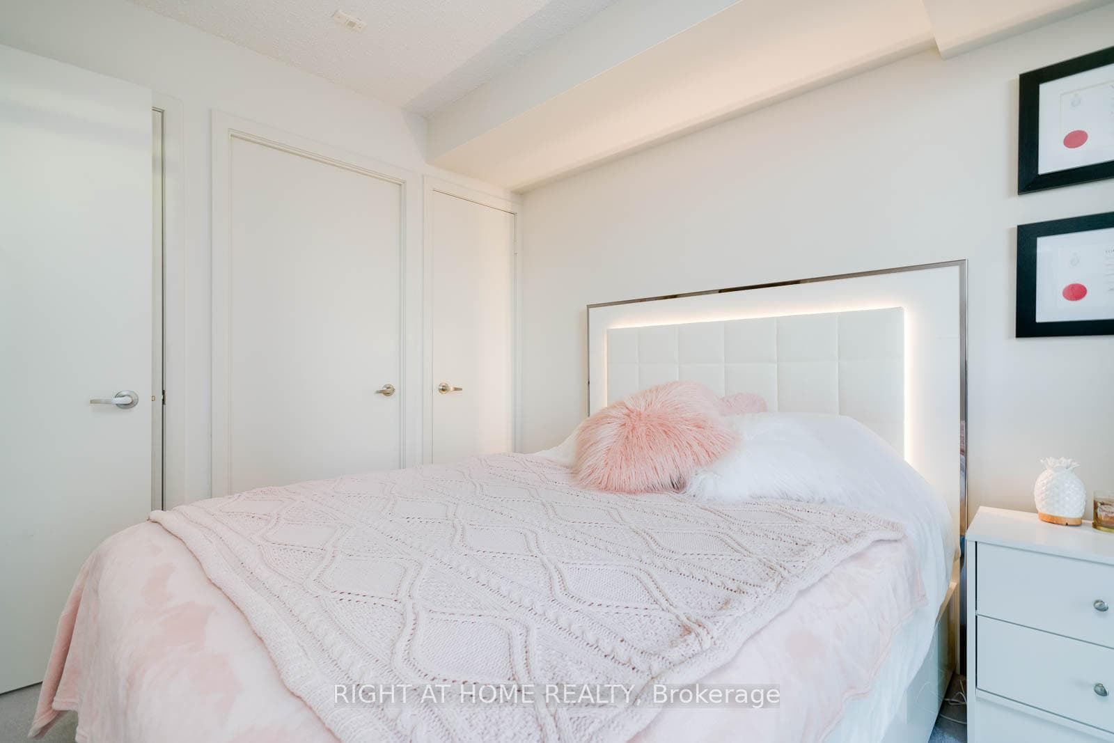 525 Wilson Avenue Unit 827 photo 17