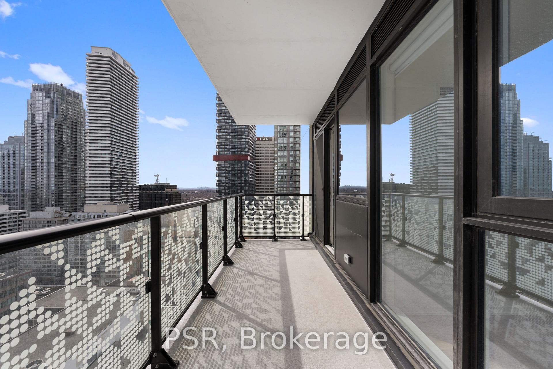 101 Roehampton Avenue Unit 2010 photo 11