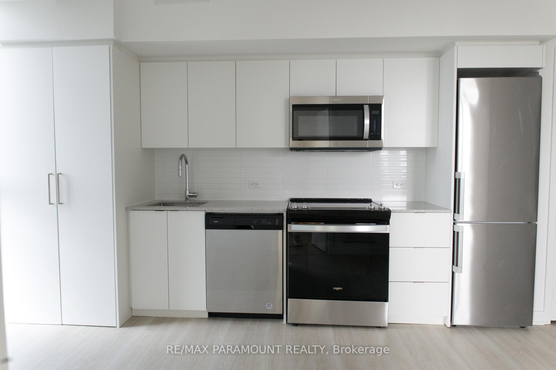 30 Tretti Way Unit 1111 photo 2