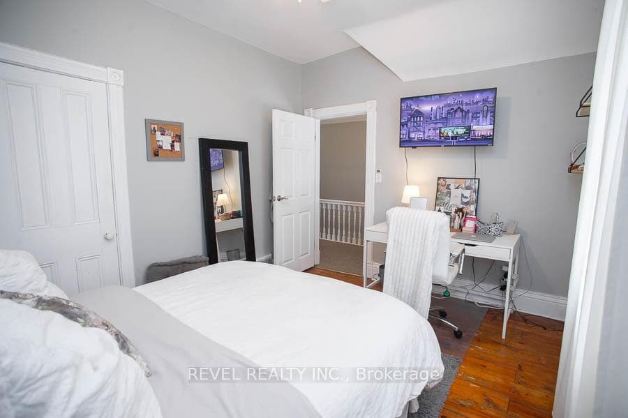 193 Chatham Street Unit 1 photo 16