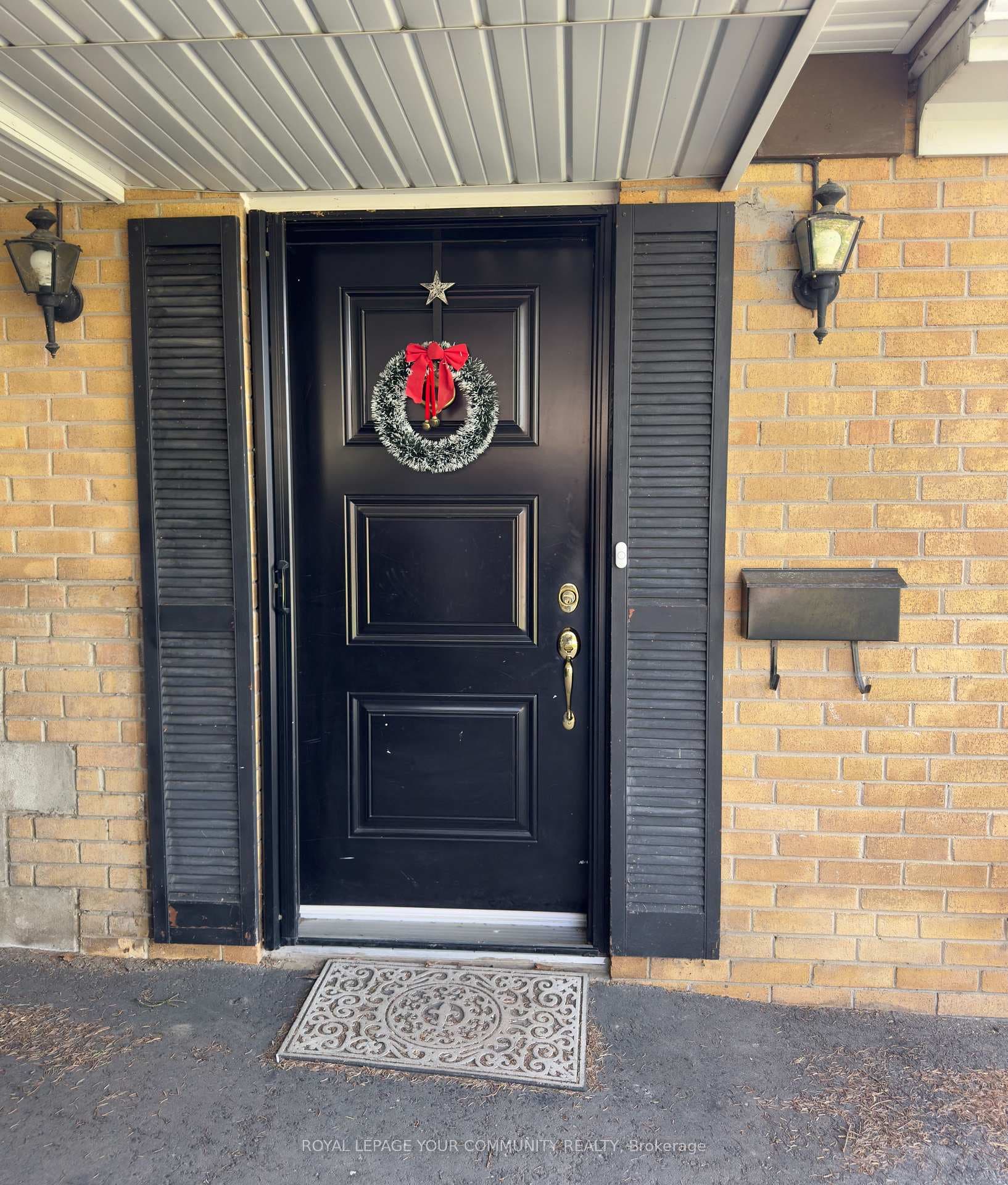 19 Huron Court photo 2