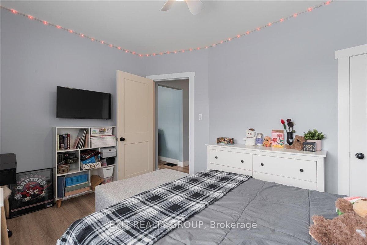 58 Sinclair Street photo 10