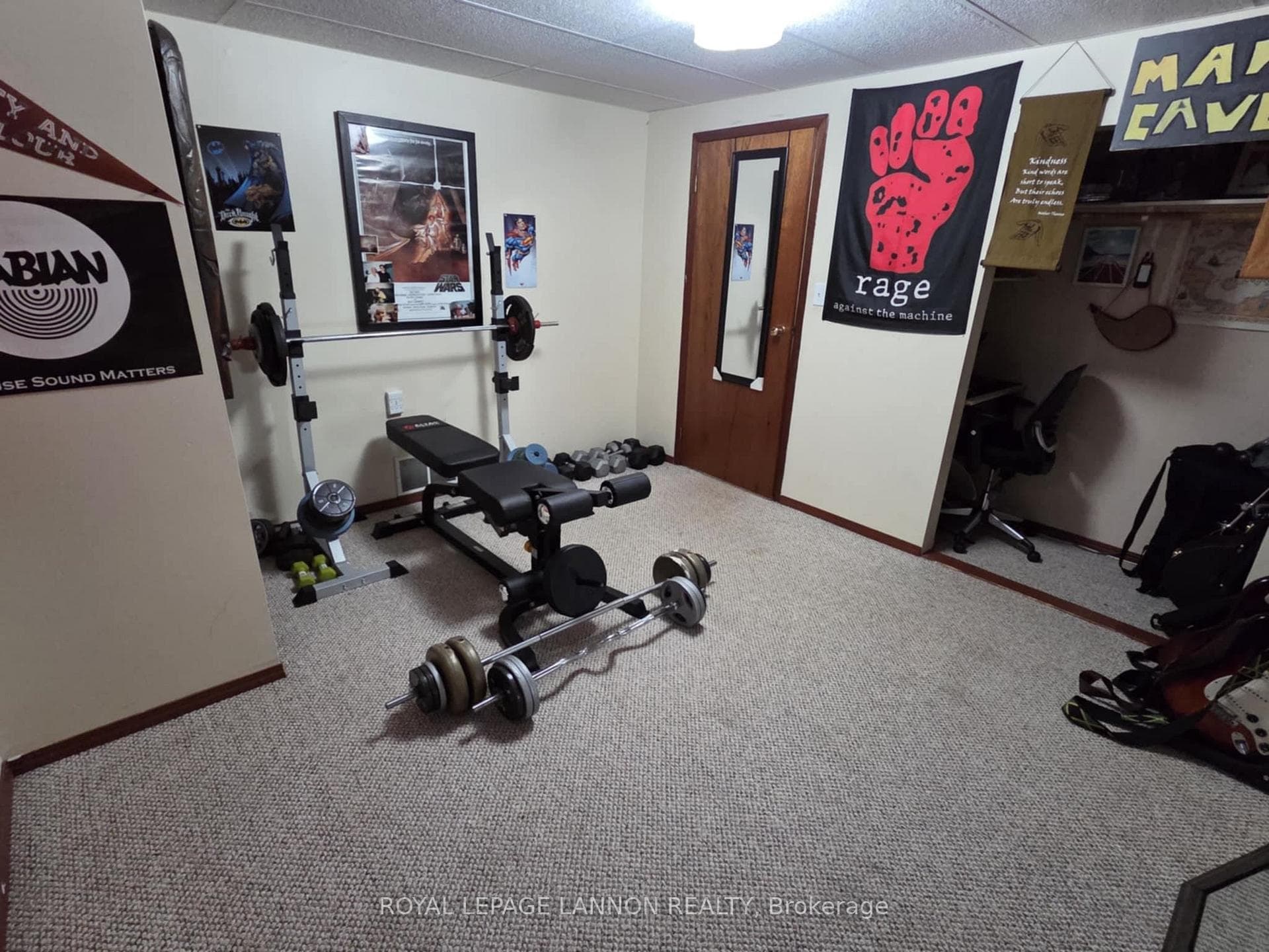 554 Churchill Drive photo 25