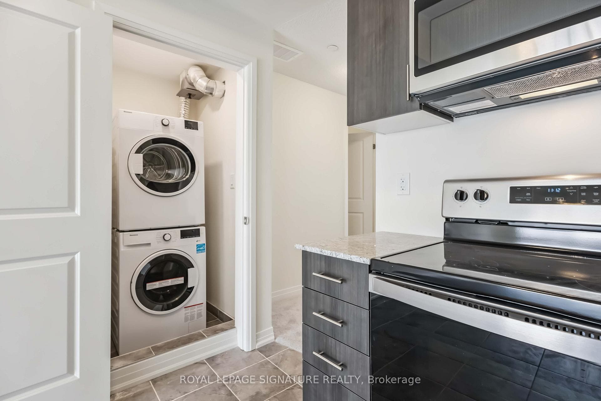 10 Liben Way Unit 6 photo 16