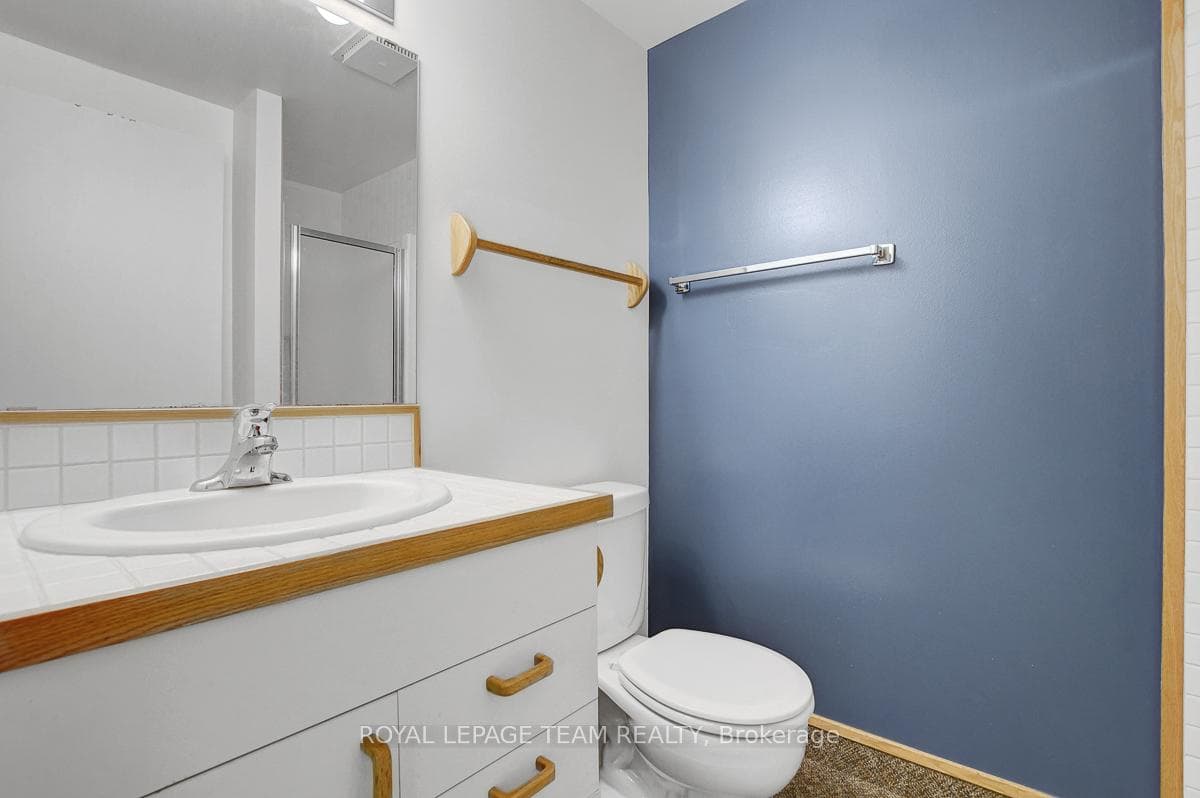 16 Barnstable Drive photo 39
