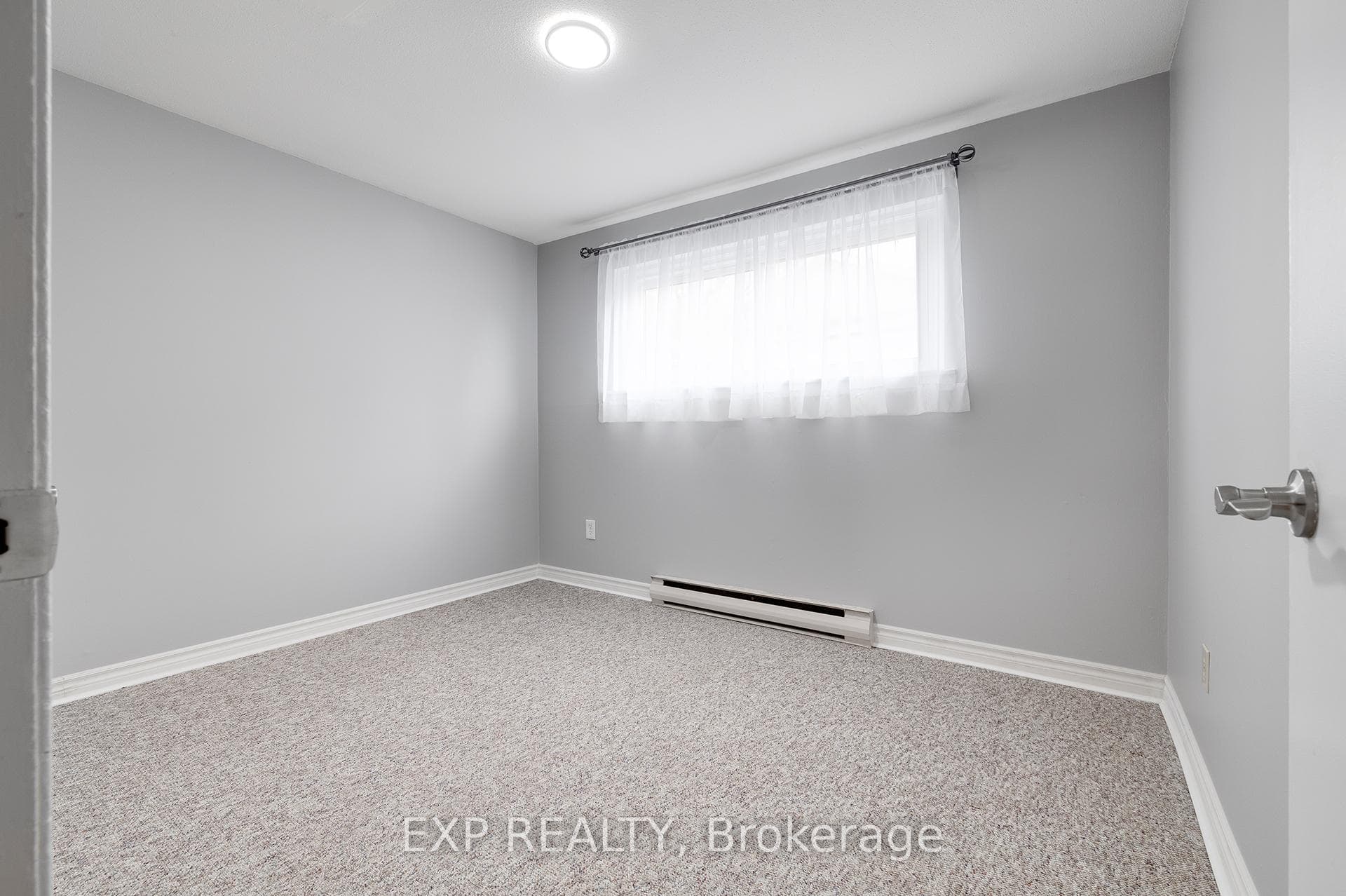 32 Tanager Street photo 31