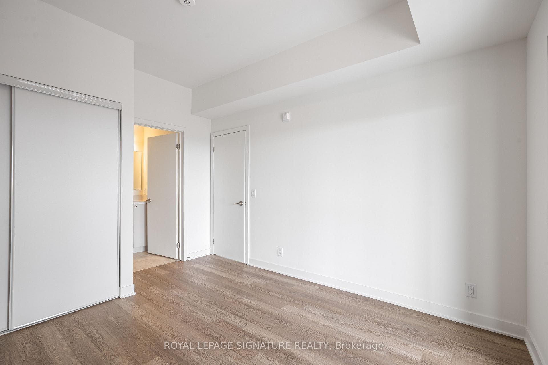 51 Clarington Boulevard Unit 601 photo 20