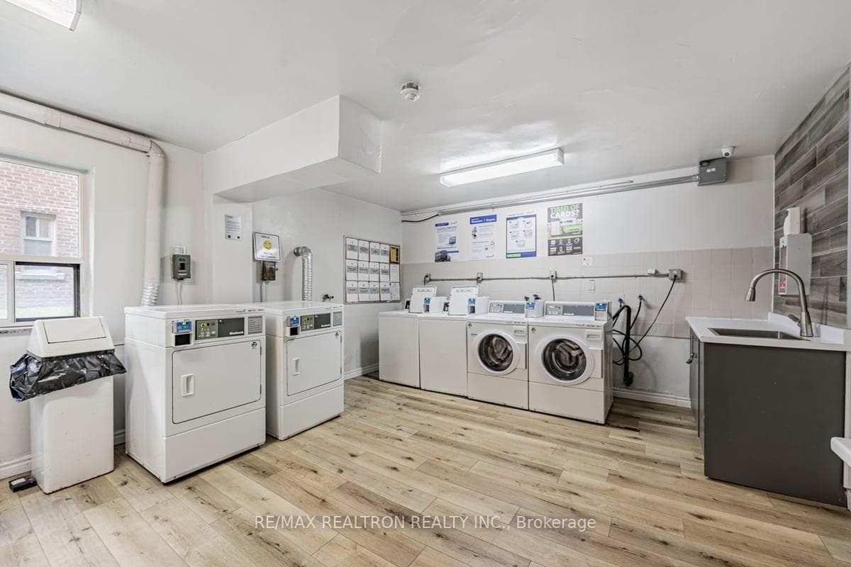 156 Kingston Road Unit 216 photo 21