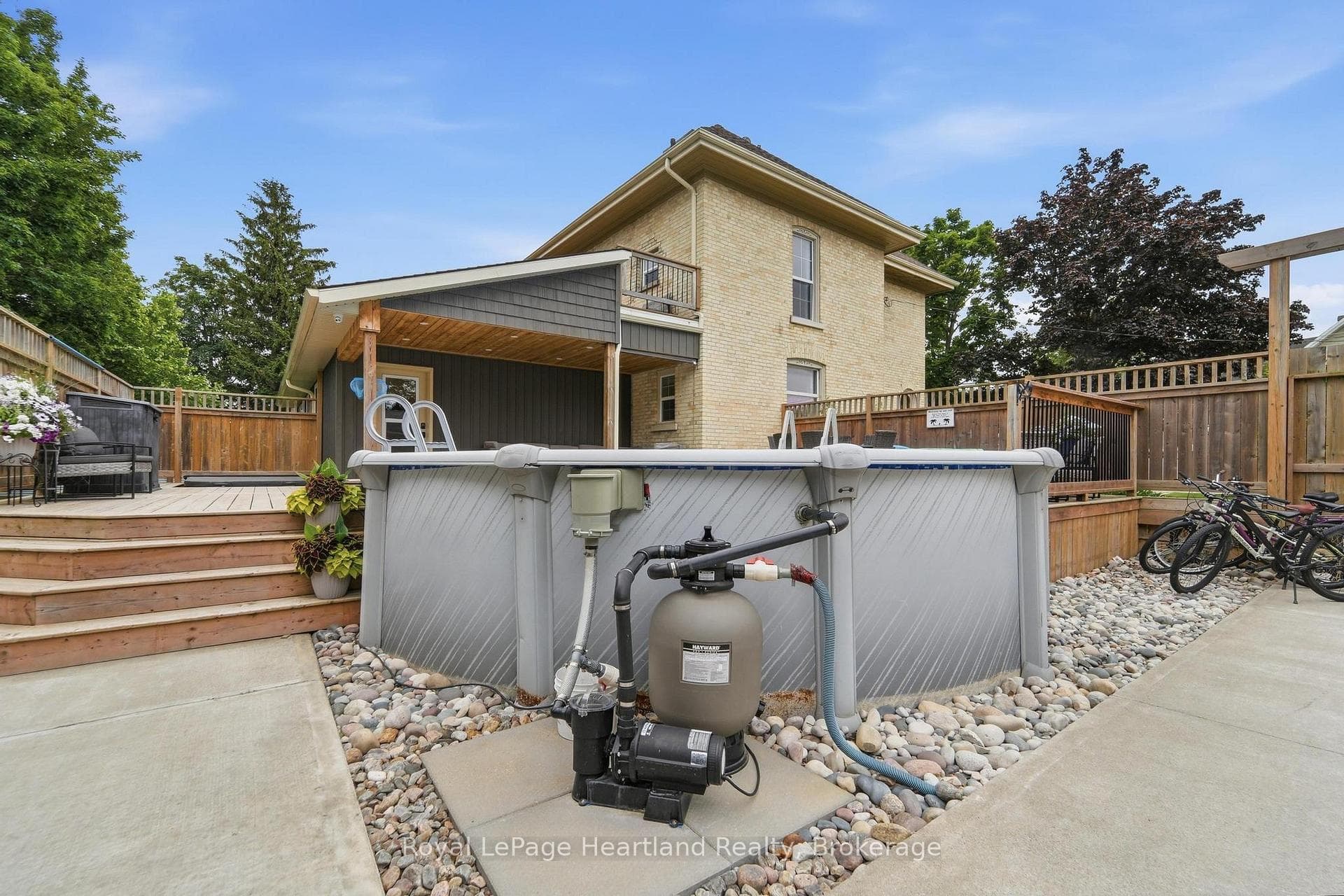 175 St David Street photo 43