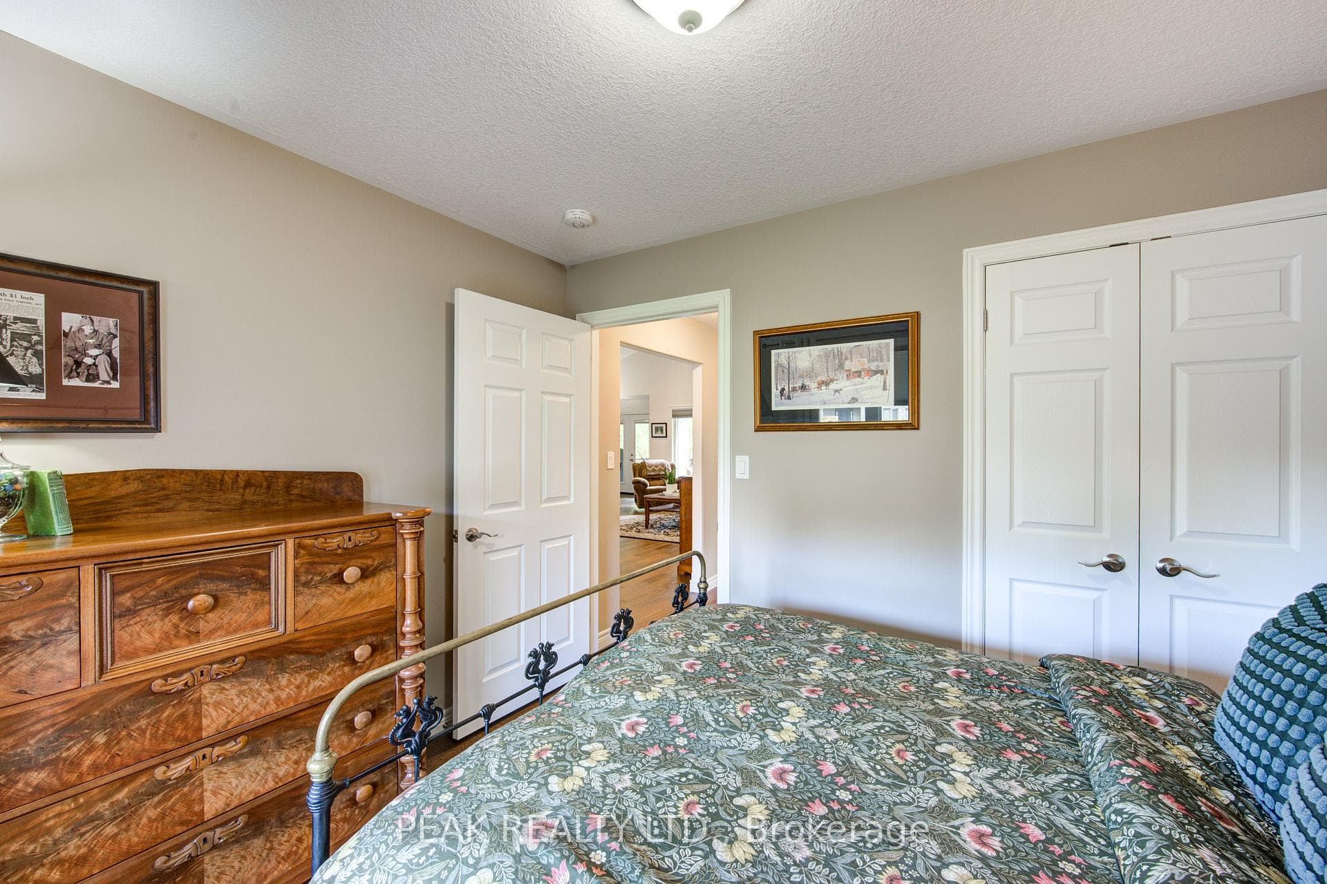 75 Jacob Street photo 27