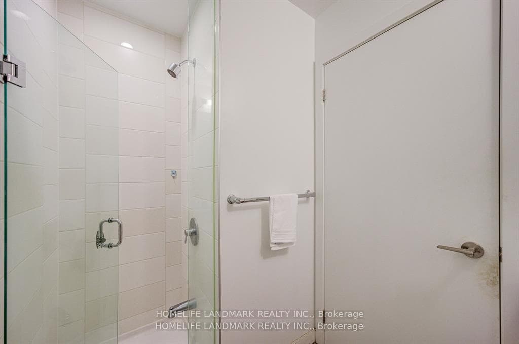 50 Forest Manor Road Unit 302 photo 12