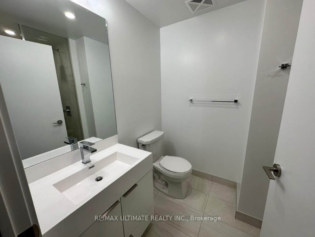 30 Samuel Wood Way Unit 1902 photo 18