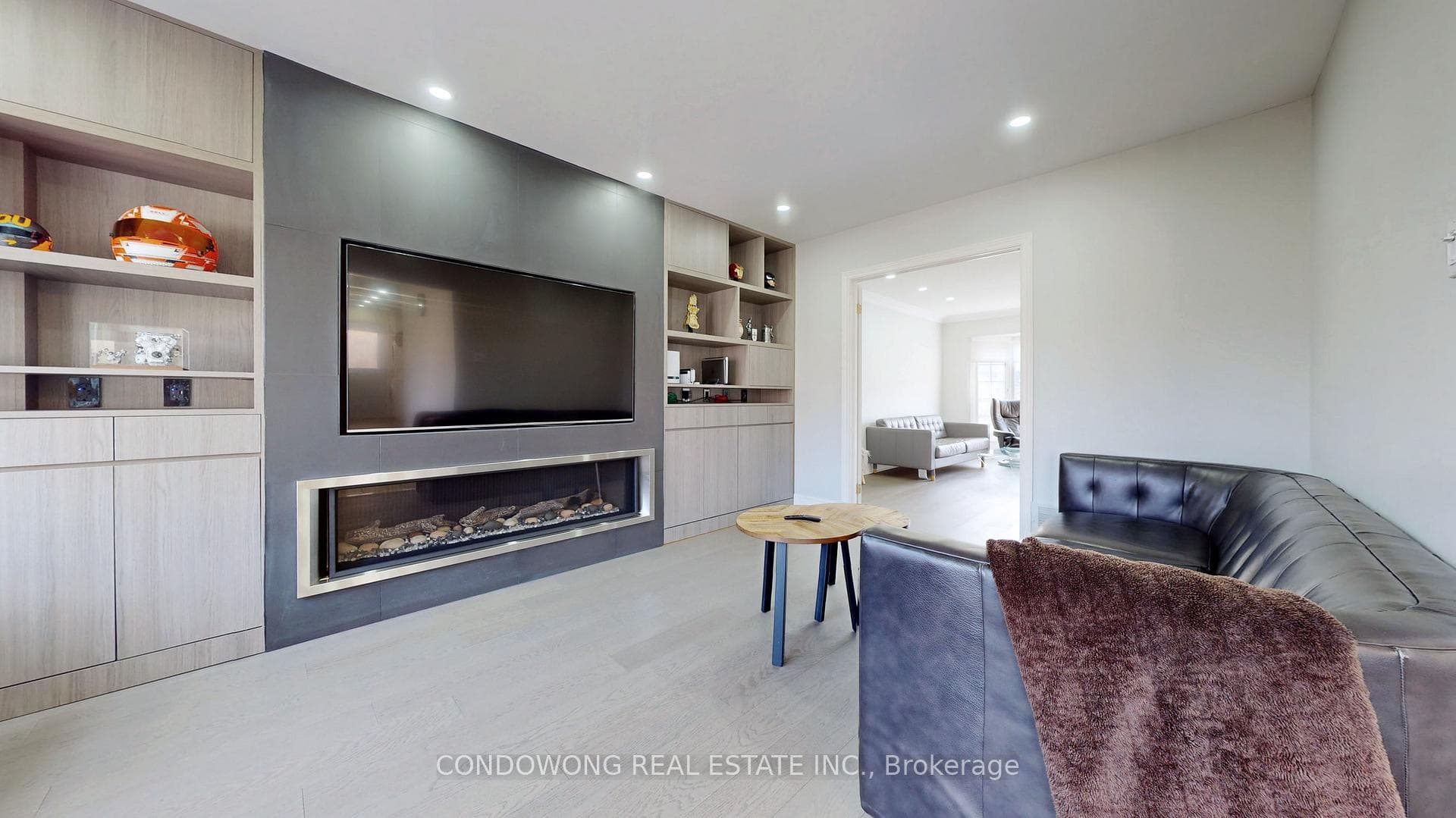 97 Longwater Chase photo 7