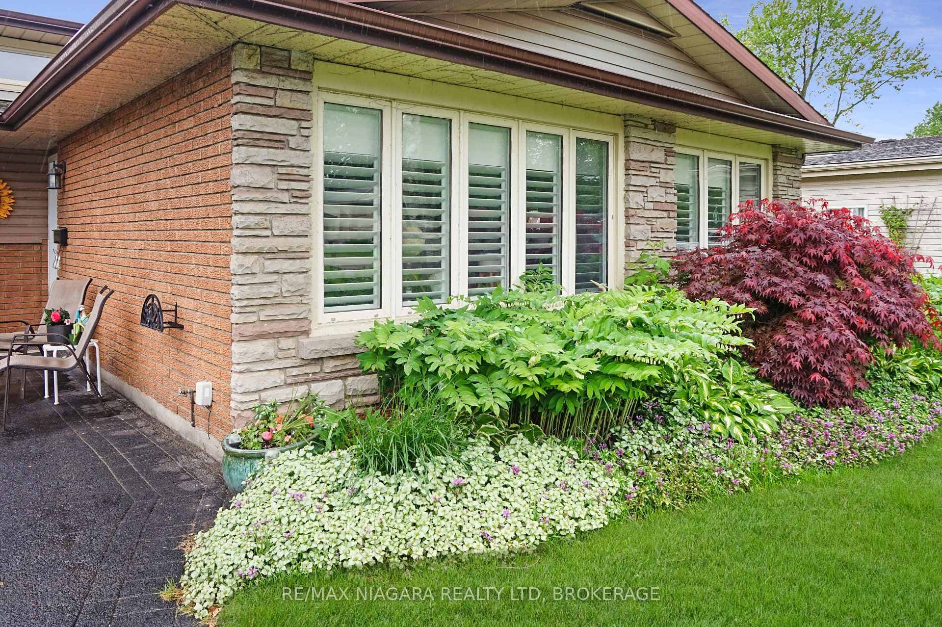 9025 Banting Avenue photo 3