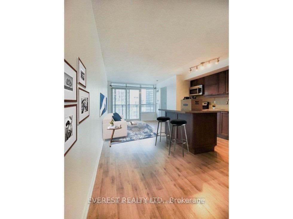 38 Joe Shuster Way Unit 1025 photo 5