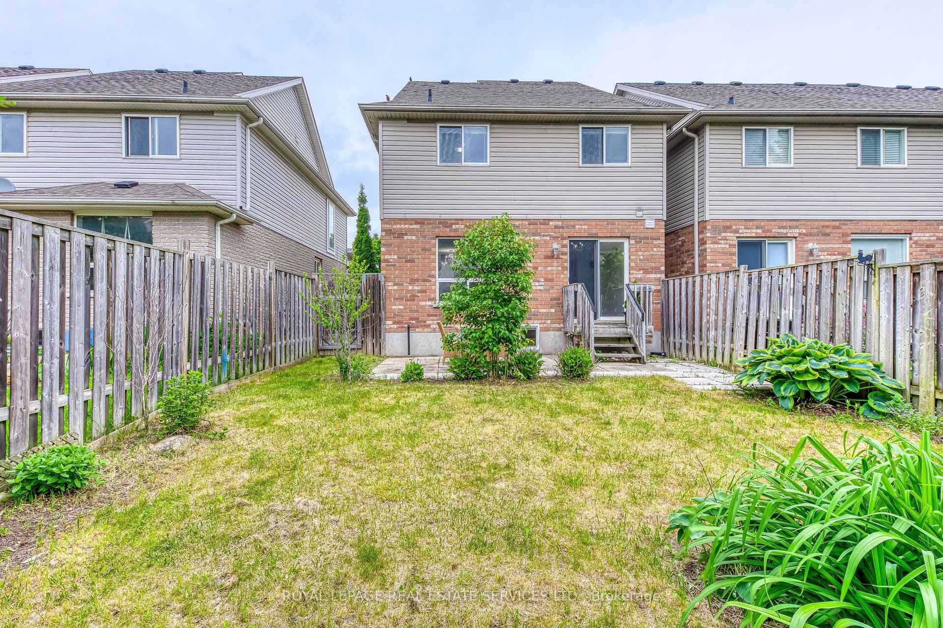31 EUGENE Drive photo 40