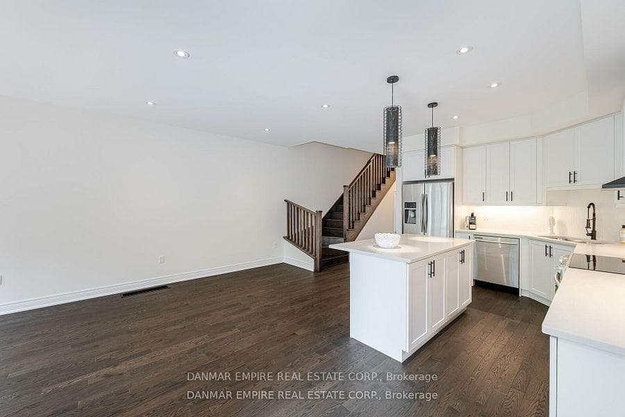 9 Hiawatha Court photo 13