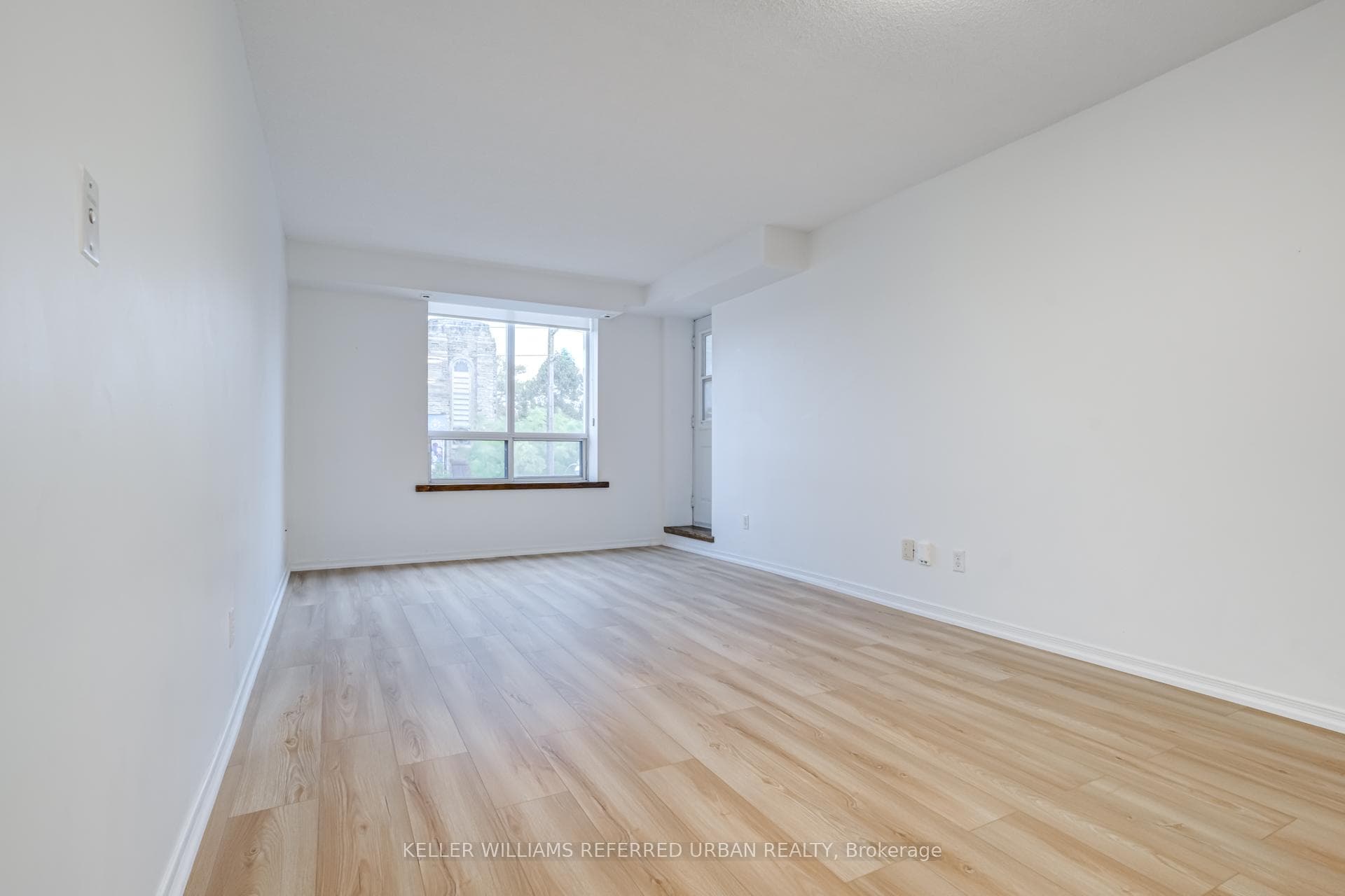 1765 Queen Street Unit 312 photo 7