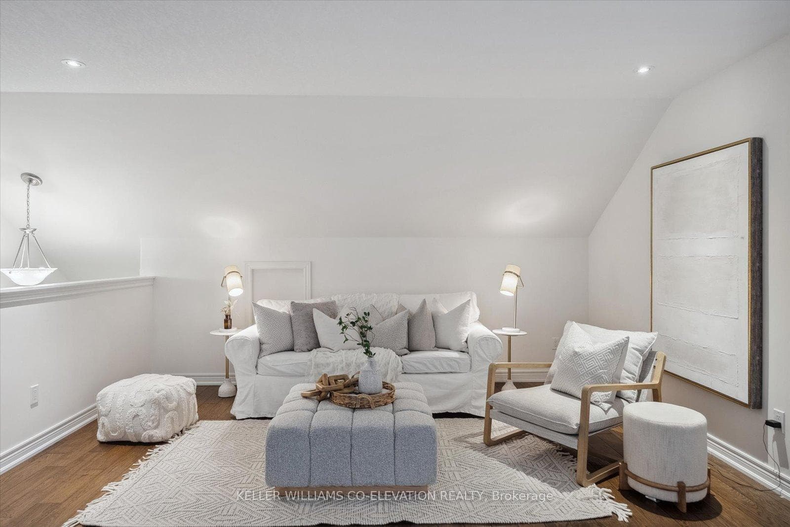 Family room -Loft