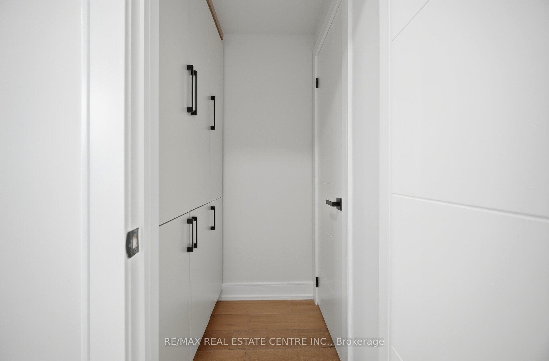 109 Glencrest Boulevard photo 21