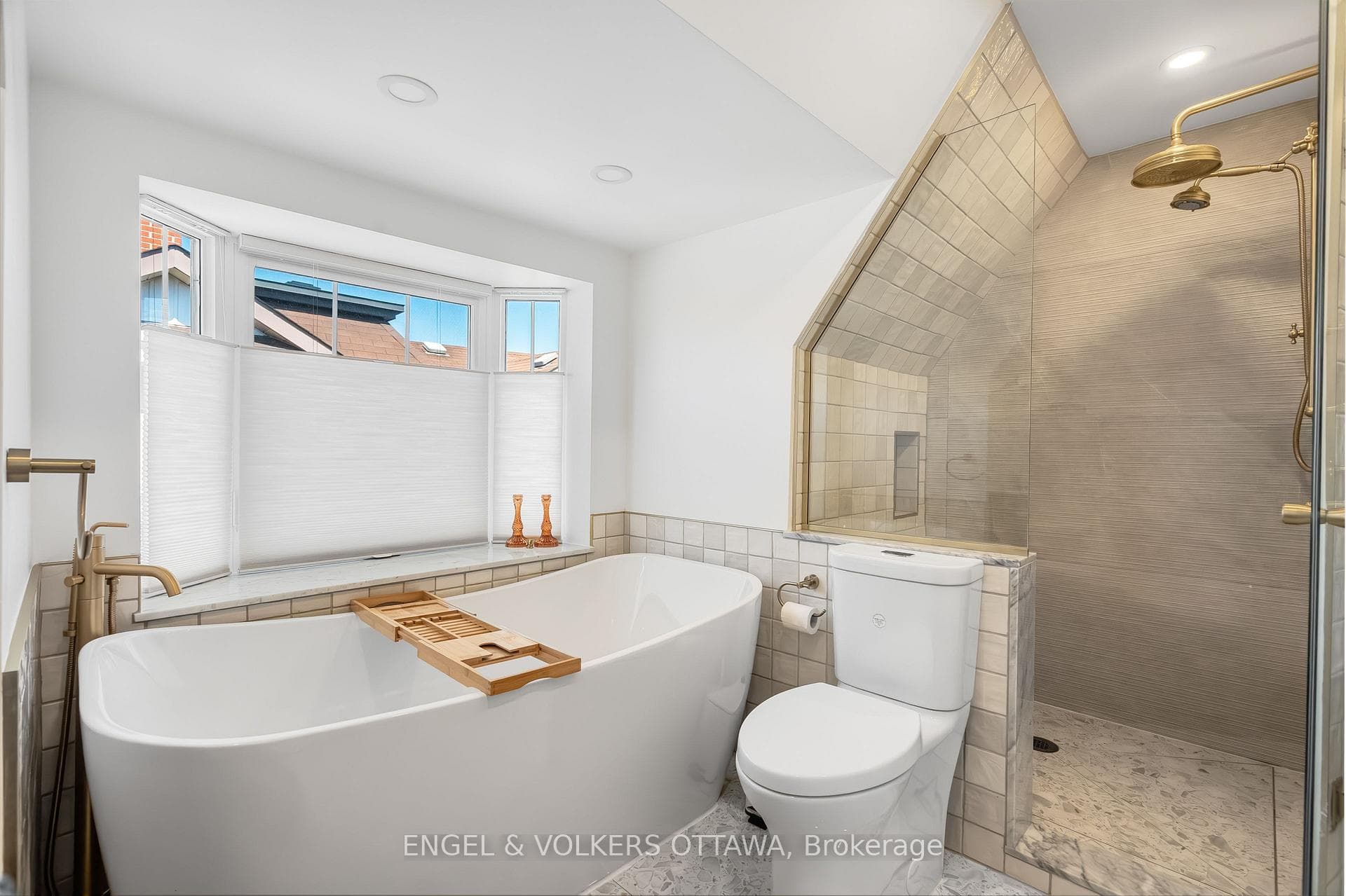 817 Lyon Street photo 39