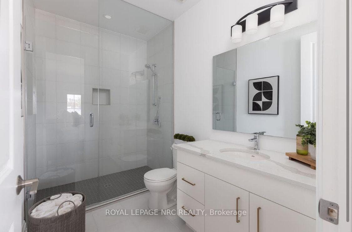 586 Seneca Drive Unit 70 C photo 8