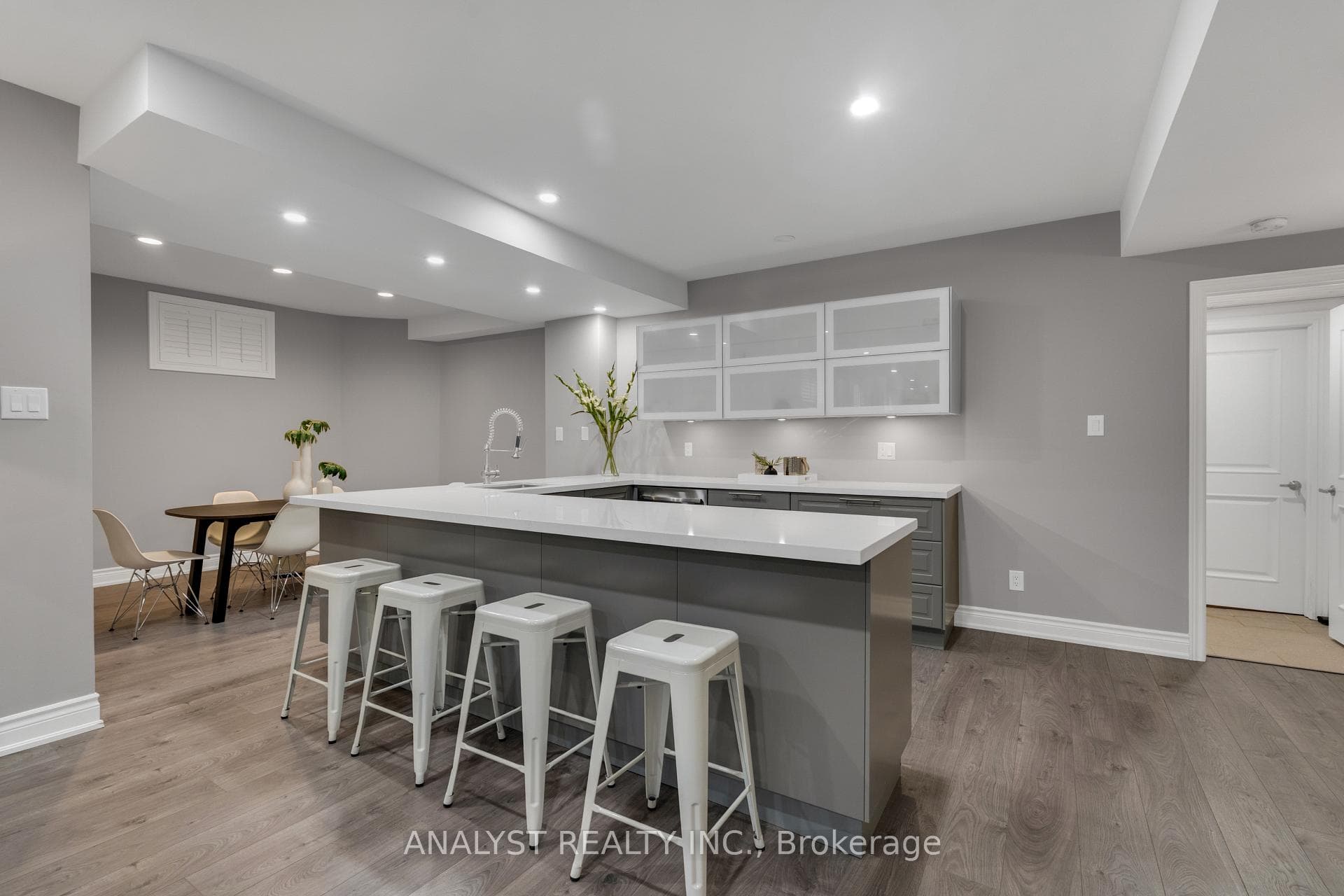 20 Fenyrose Crescent photo 30