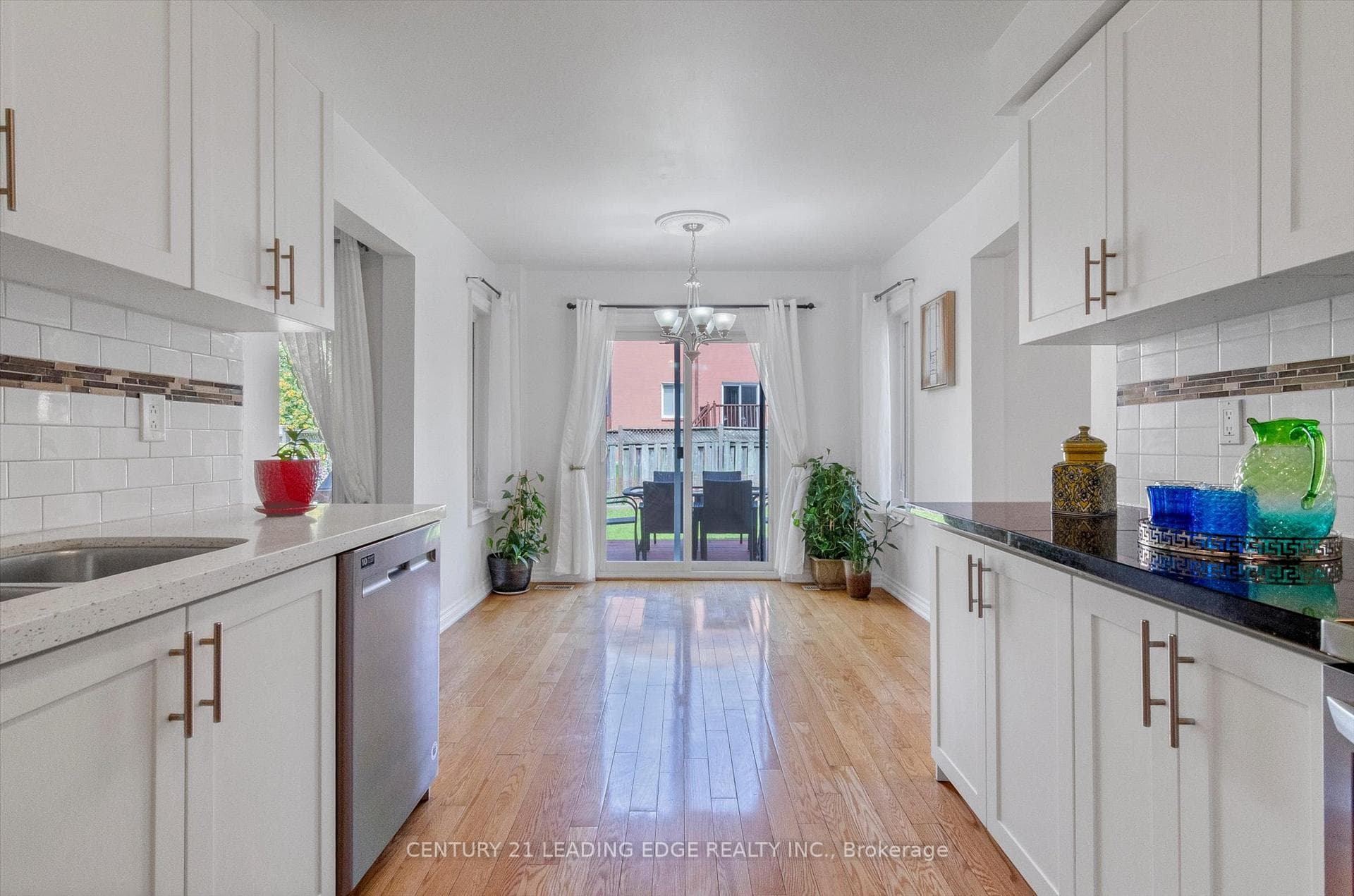 28 Macdermott Drive photo 9