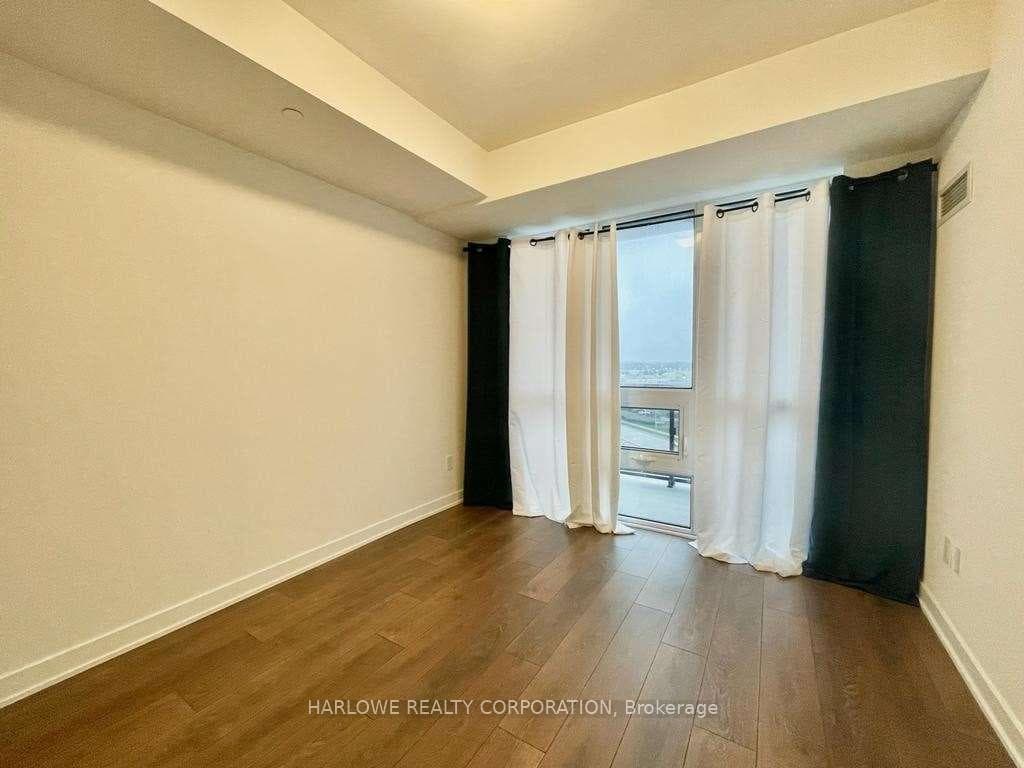 4633 Glen Erin Drive Unit 701 photo 9