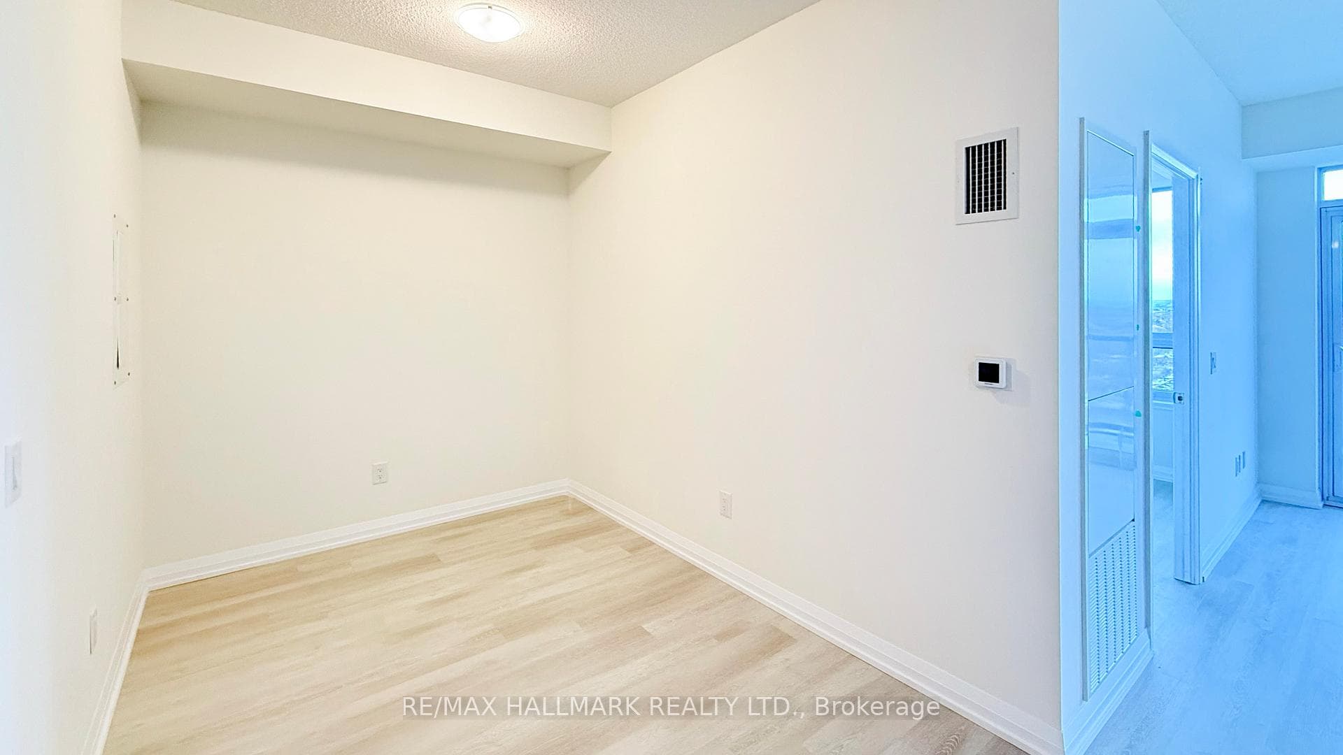 3260 Sheppard Avenue Unit 2203 photo 12