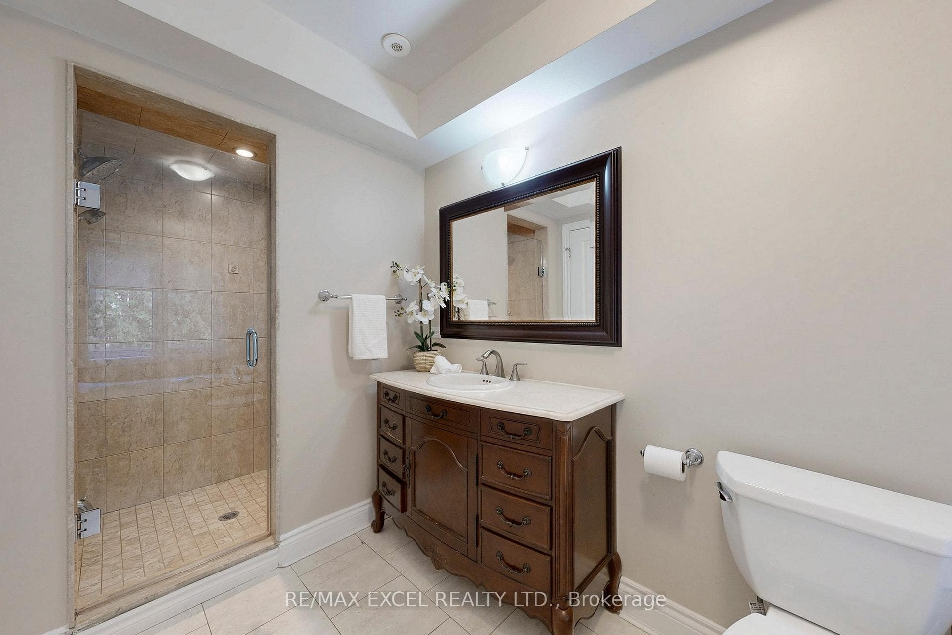 90 Fairleigh Crescent photo 24