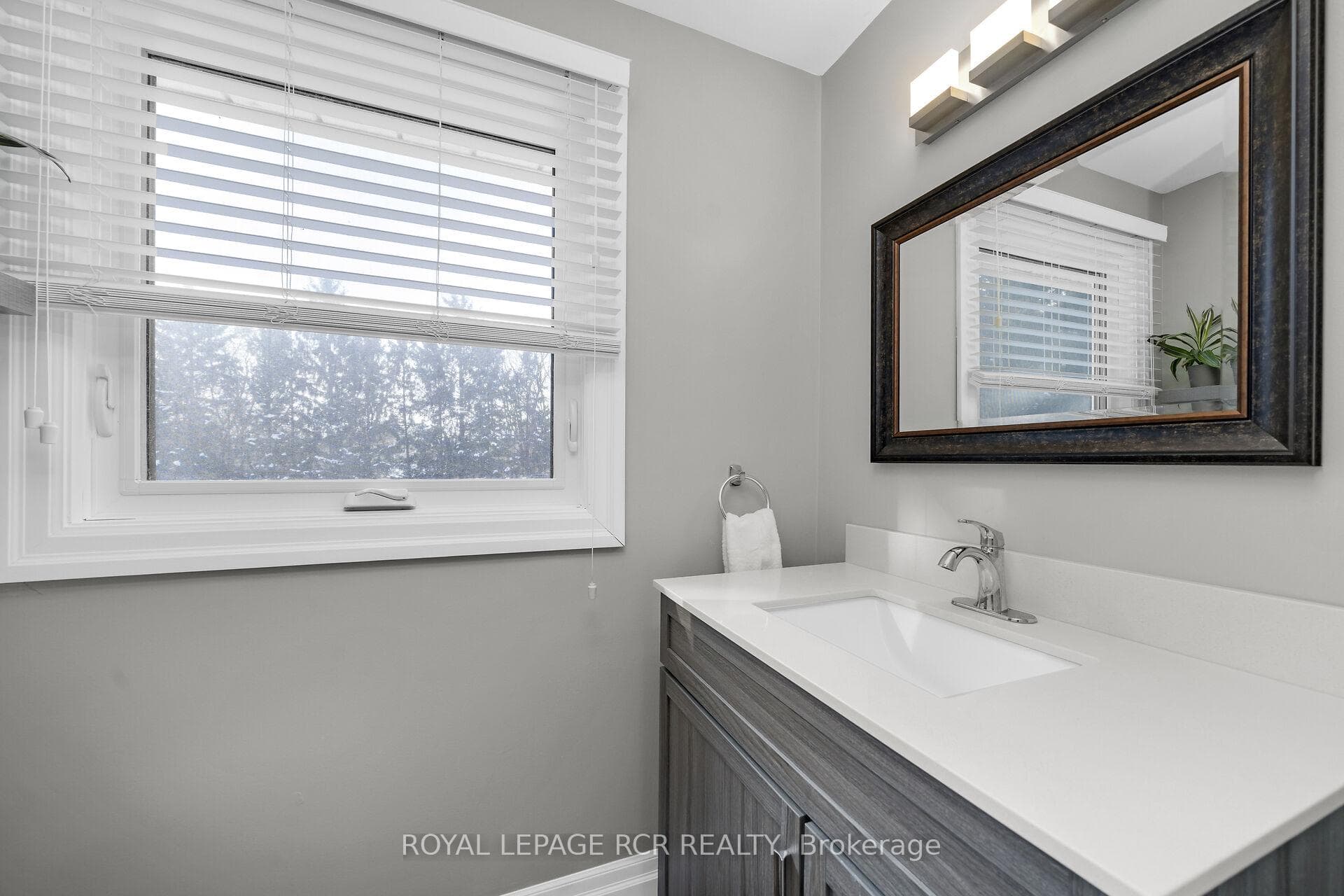 1614 Sumach Road photo 17