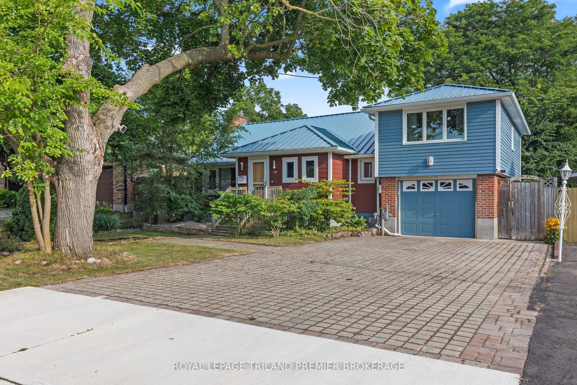 28 Elworthy Avenue photo 1
