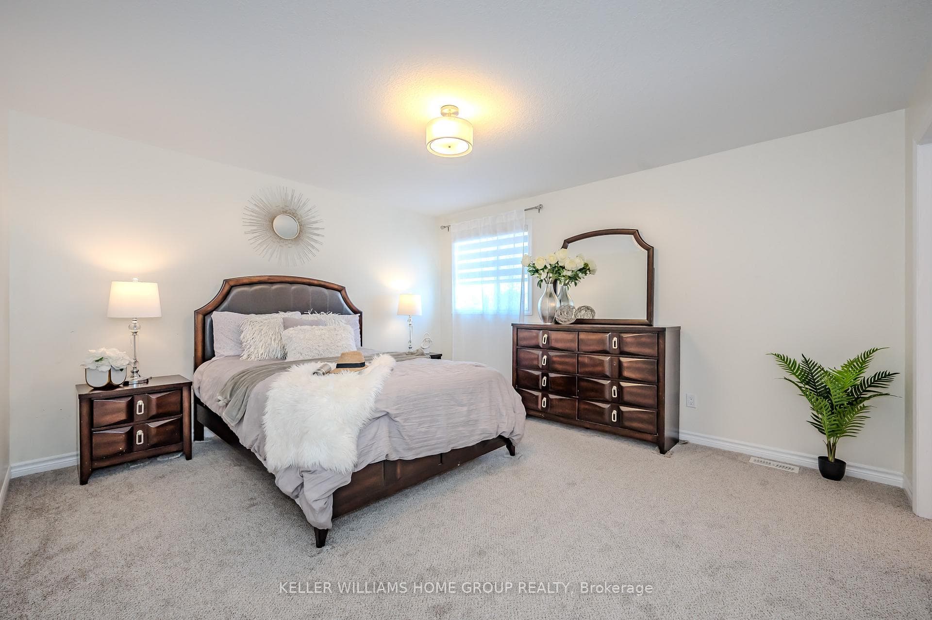 207 Couling Crescent photo 22