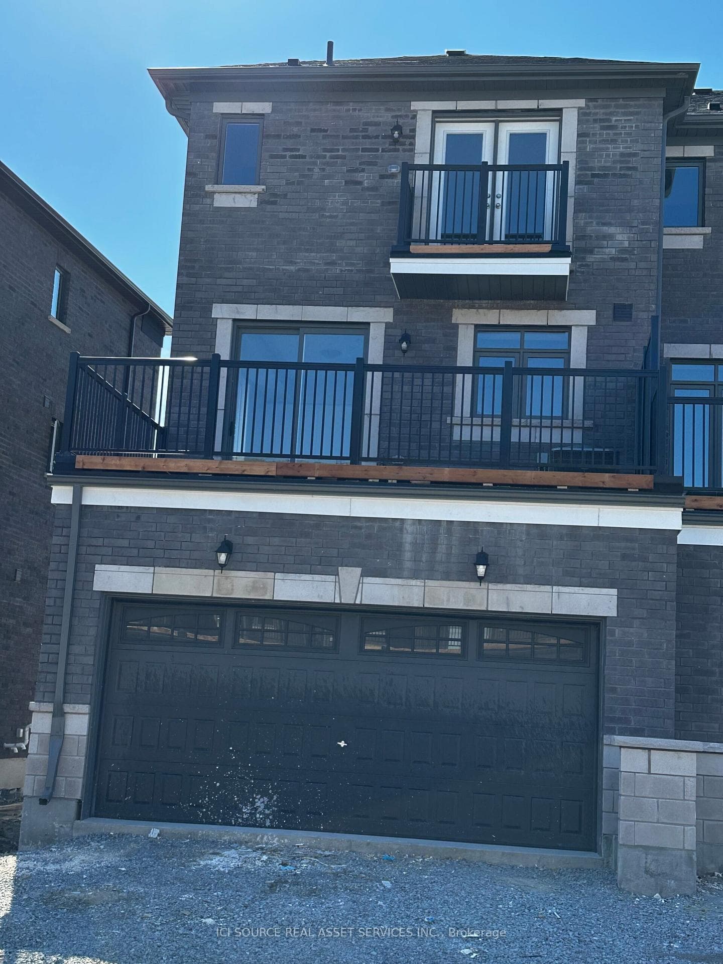 404 Tim Manley Avenue photo 2