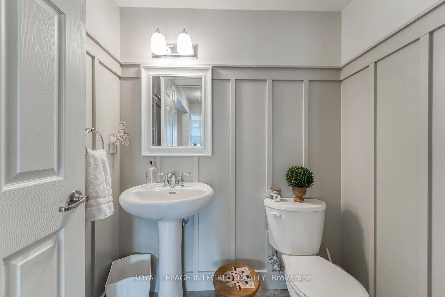 138 Grenadine Street photo 5