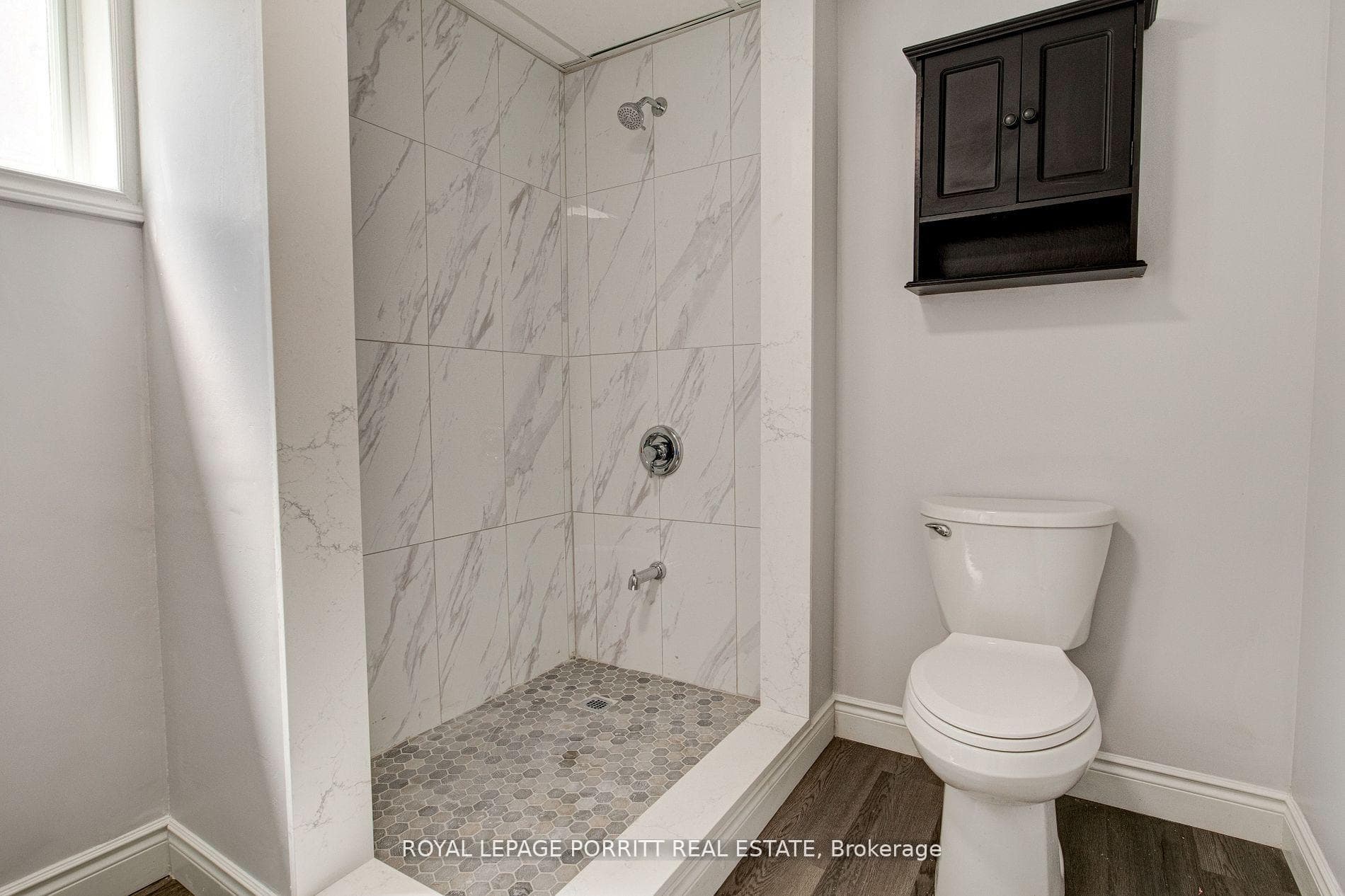 55 Windsor Drive photo 37