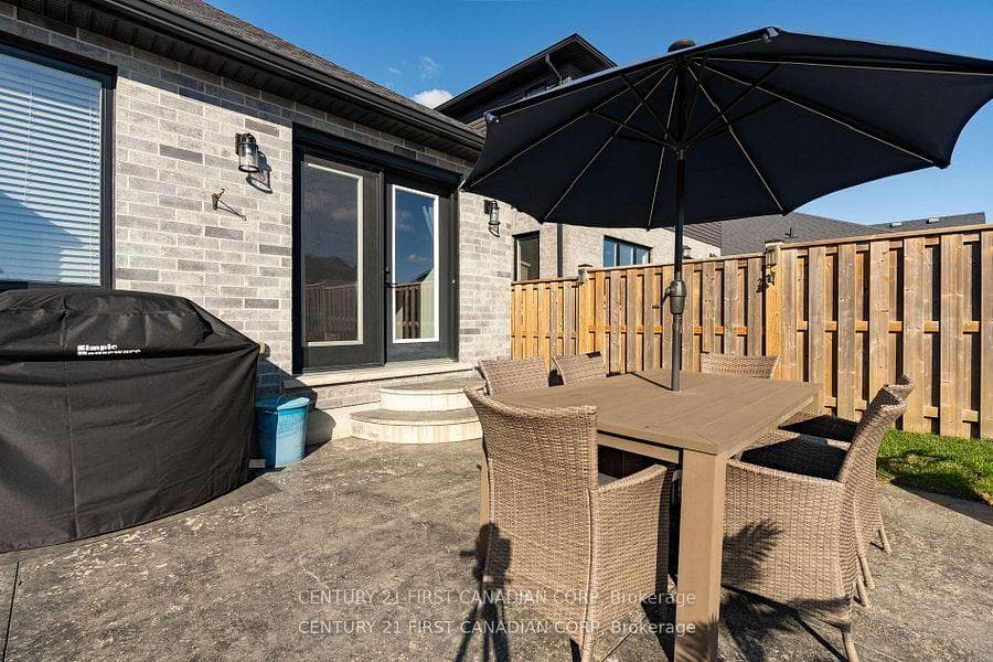 191 GILMOUR Drive photo 39